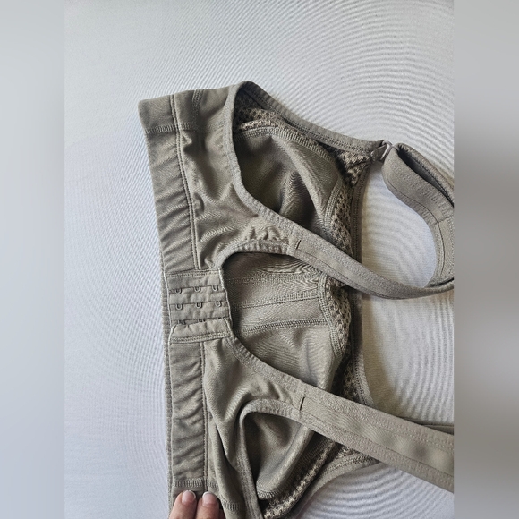 Syrokan Beige Sports Bra - Picture 5 of 7